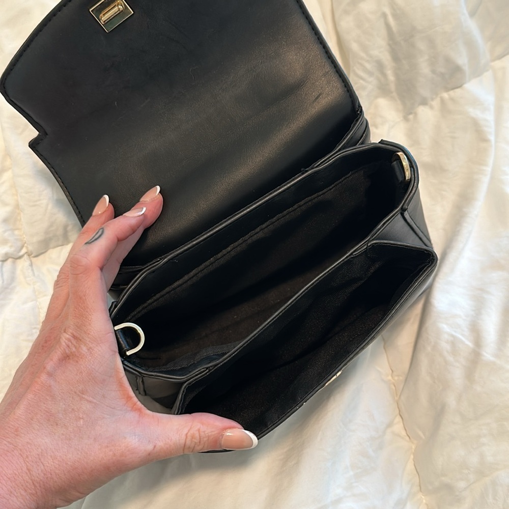 PURSE - Picture 4 of 7